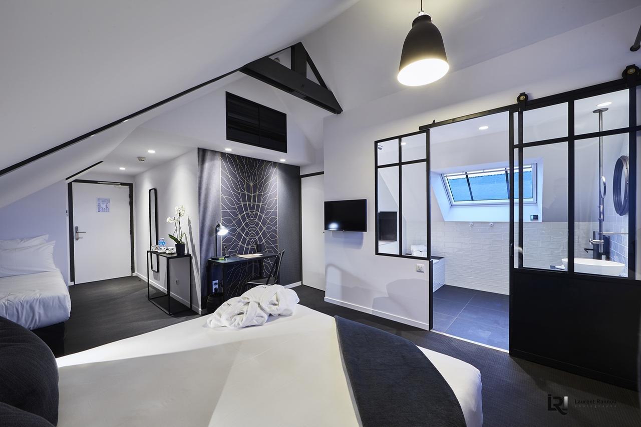 Le Manoir De Kerbot 4*